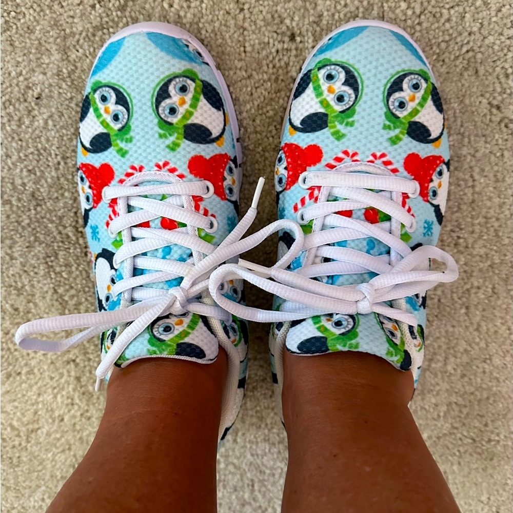 Holiday Sneakers 🐧
